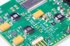 電子・コネクタの様子